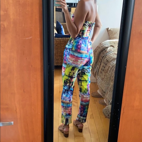 Colorful strapless structured jumpsuit - Picture 5 of 9